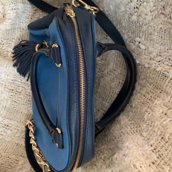 Michael Kors Leather Bag. Like new! - Picture 4 of 10